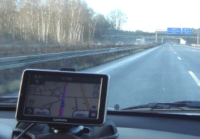 190Kmɗ}ĈS^]Ő܂B󂢂Ă̂ŉKłB